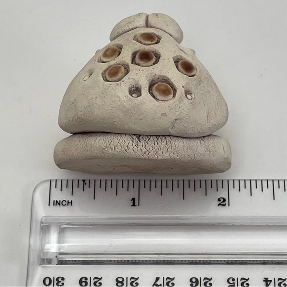 Miniature Cute Pottery Frog Tongue Out - Picture 2 of 10